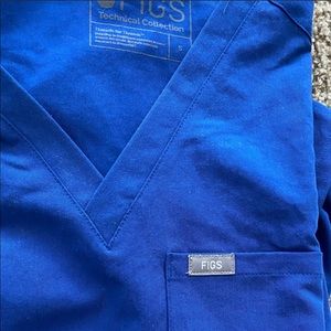 FIGS SCRUBS SMALL ONE POCKET TOP